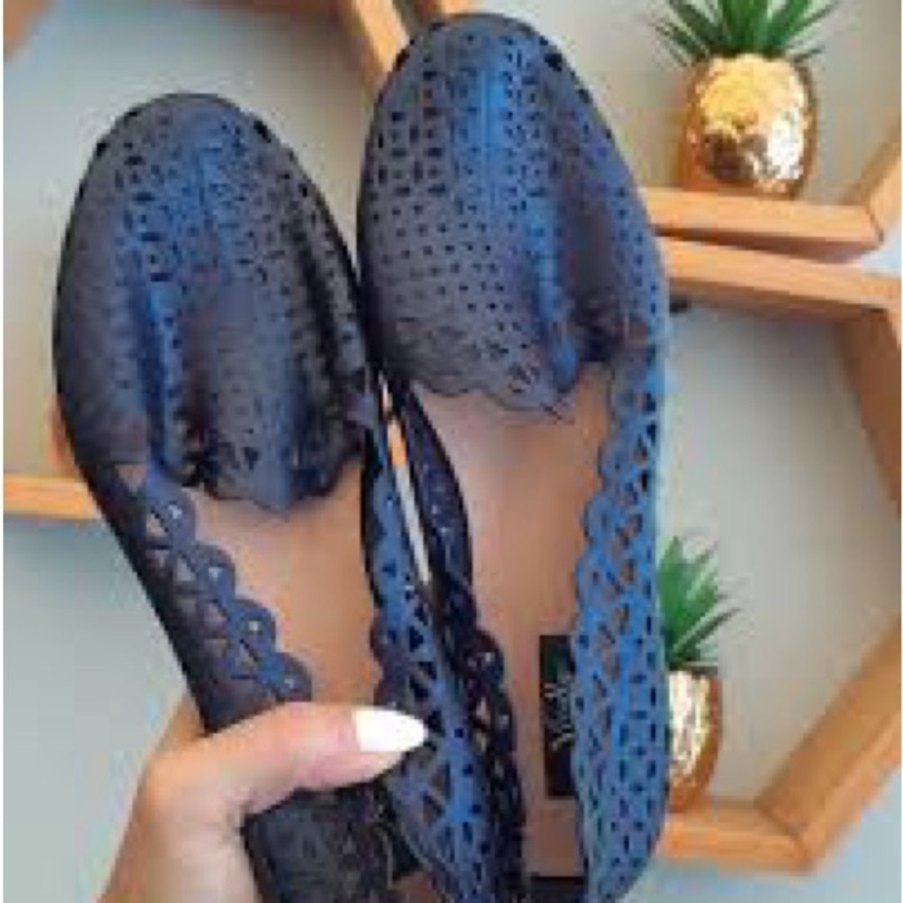Xirella Navy Blue Scalloped Women's Flats - Picture 3 of 12